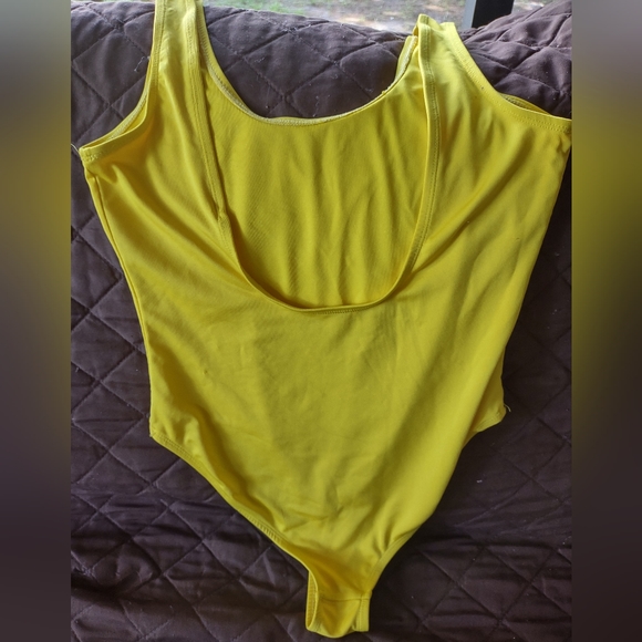 Pink Floyd med swim suit - Picture 2 of 2